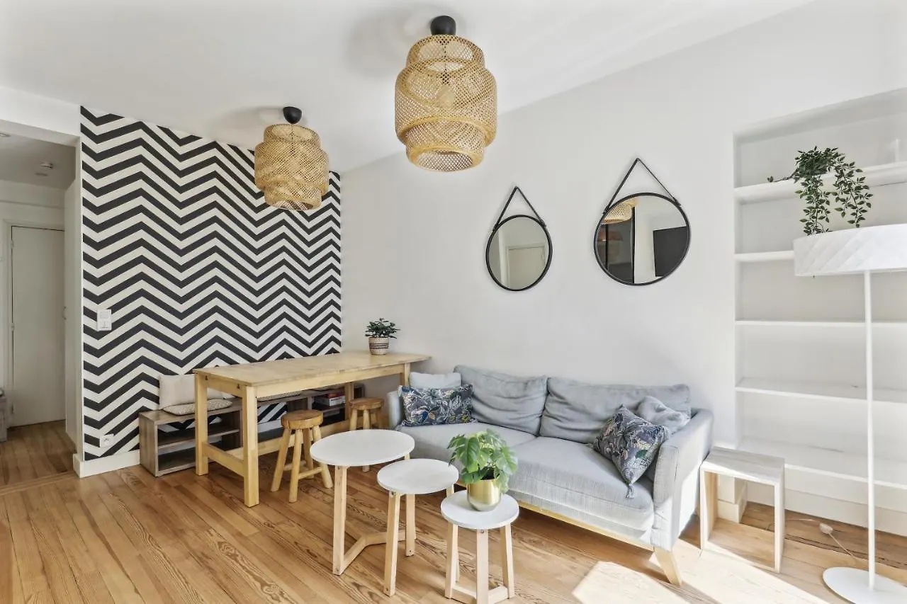 Cozy 2-Bedroom Near Montmartre Παρίσι 0*,  Γαλλία